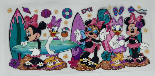 Minni & Daisy - Surfing